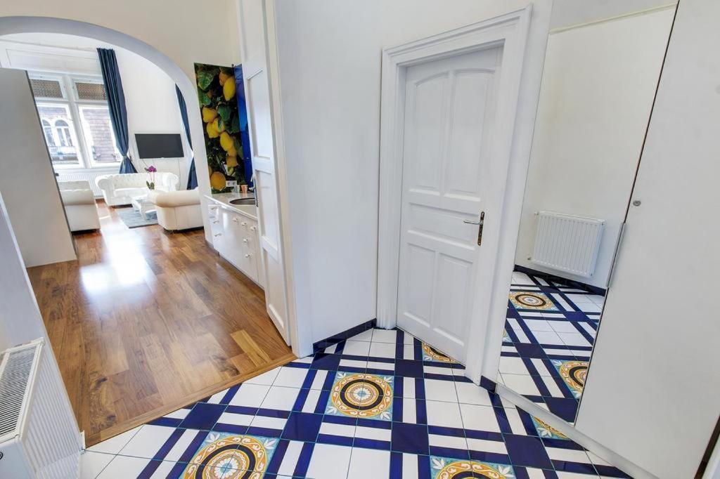 Royale Apartment Budapest Exterior foto